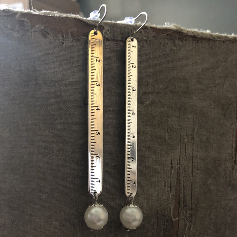 Silver Measuring Stick w/ Pearl Earrings