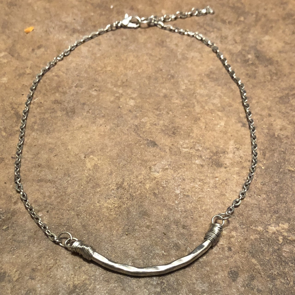 Hammered Curved Bar Necklace